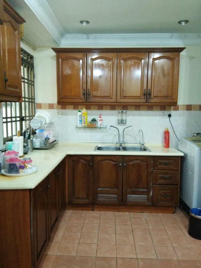 Ainis Guest House In Vista Amani Condominium Kuala Lumpur Eksteriør billede