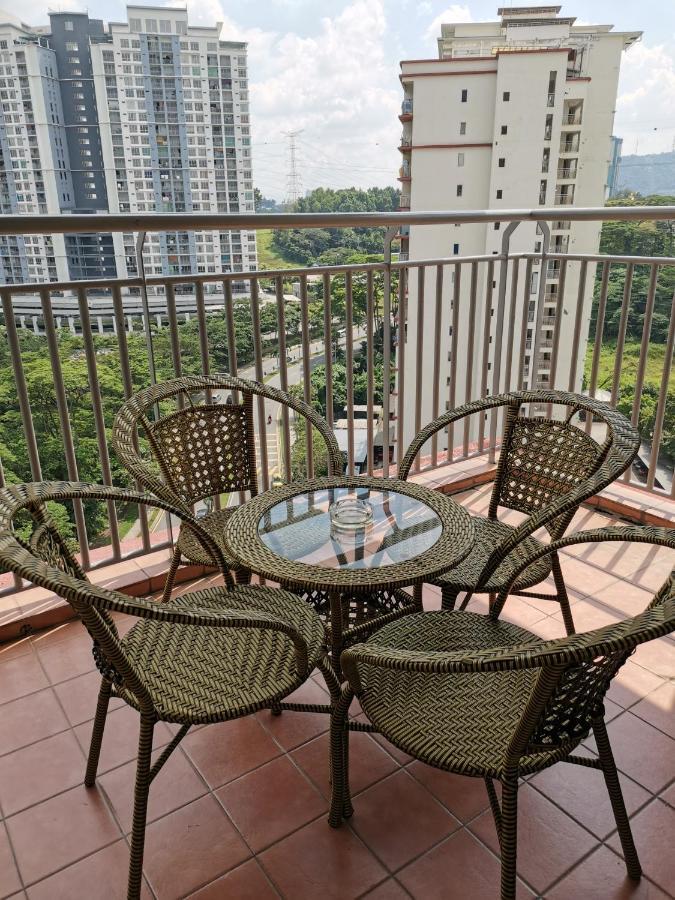 Ainis Guest House In Vista Amani Condominium Kuala Lumpur Eksteriør billede
